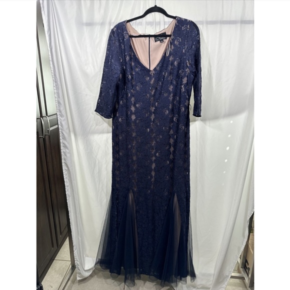 NEW $199‎ ALEX EVENINGS [ 18 R ] Sequined Lace Mermaid Gown in Navy Tan - Picture 6 of 12